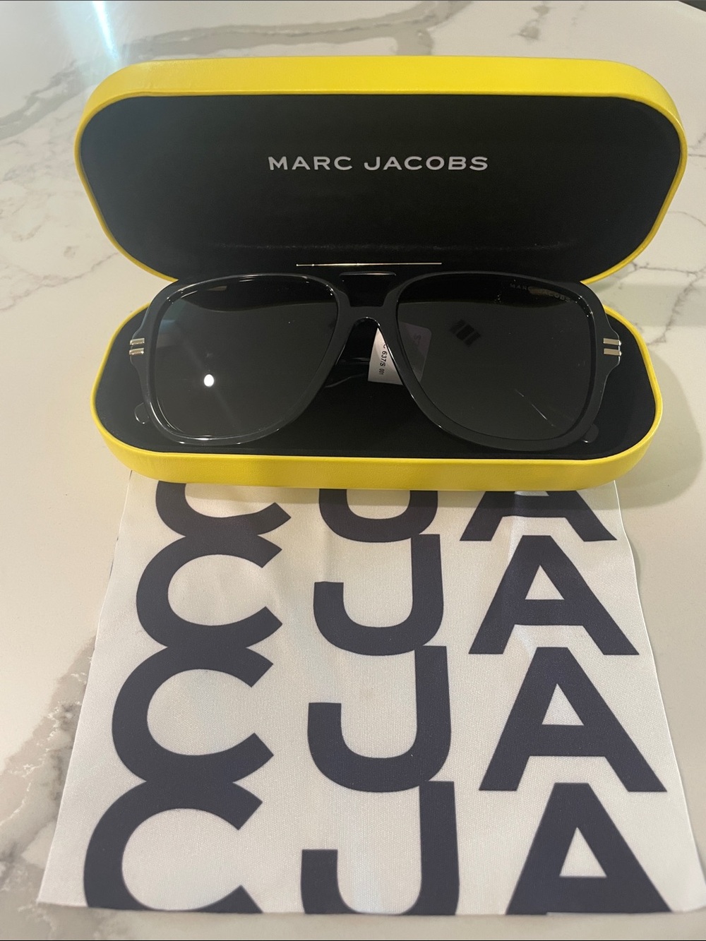 Marc Jacobs Black and Gold Square Aviator Sunglasses - Picture 2 of 9